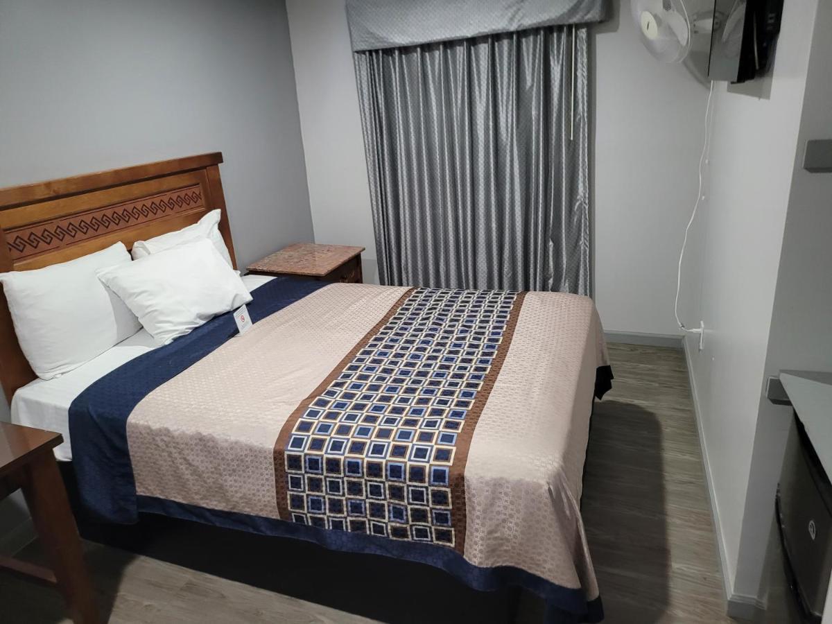 Las Palmas Hotel Лос Анджелис Екстериор снимка